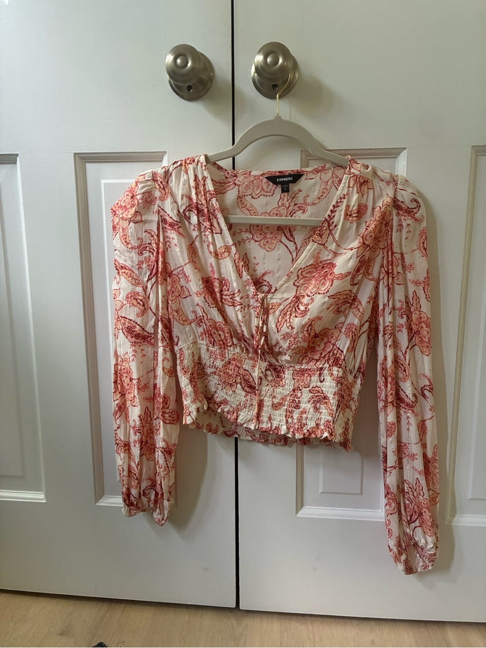 Express Cream and Rust Floral V-Neck Smocked Crop Blouse